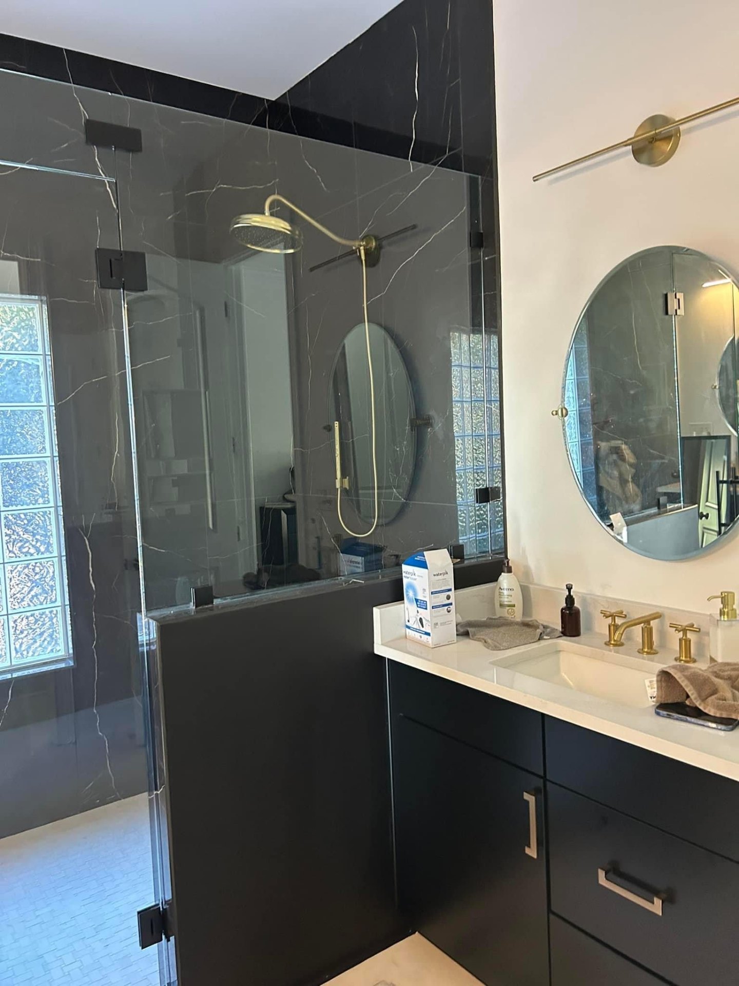 Nero Marquina Primary Bath